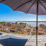 Les De Virginie Apartment Bourg-sur-Gironde