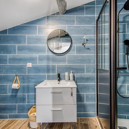 Les De Virginie Apartament Bourg-sur-Gironde